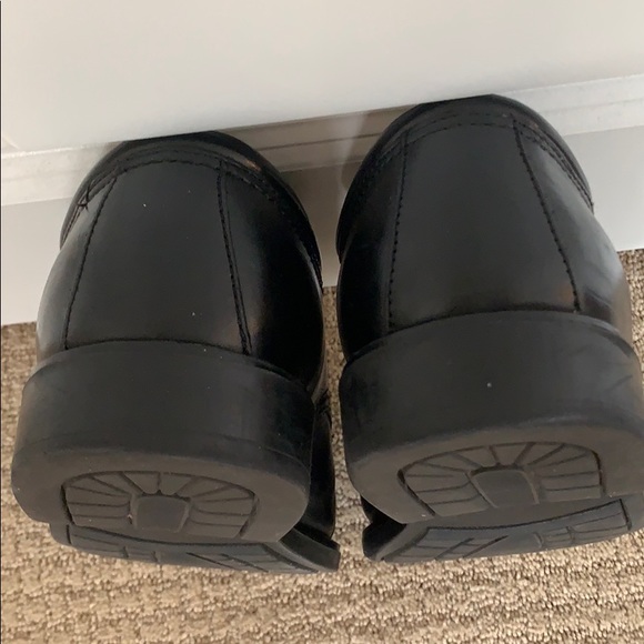 SHOES DOCKERS GORDON CAP TOE OXFORDS BLACK… - Picture 8 of 9